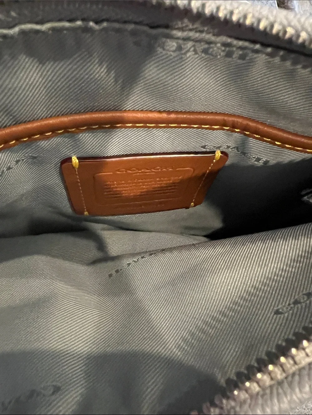 NWT Coach Pebbled Crossbody Bag in Light Gray with Silver Hardware